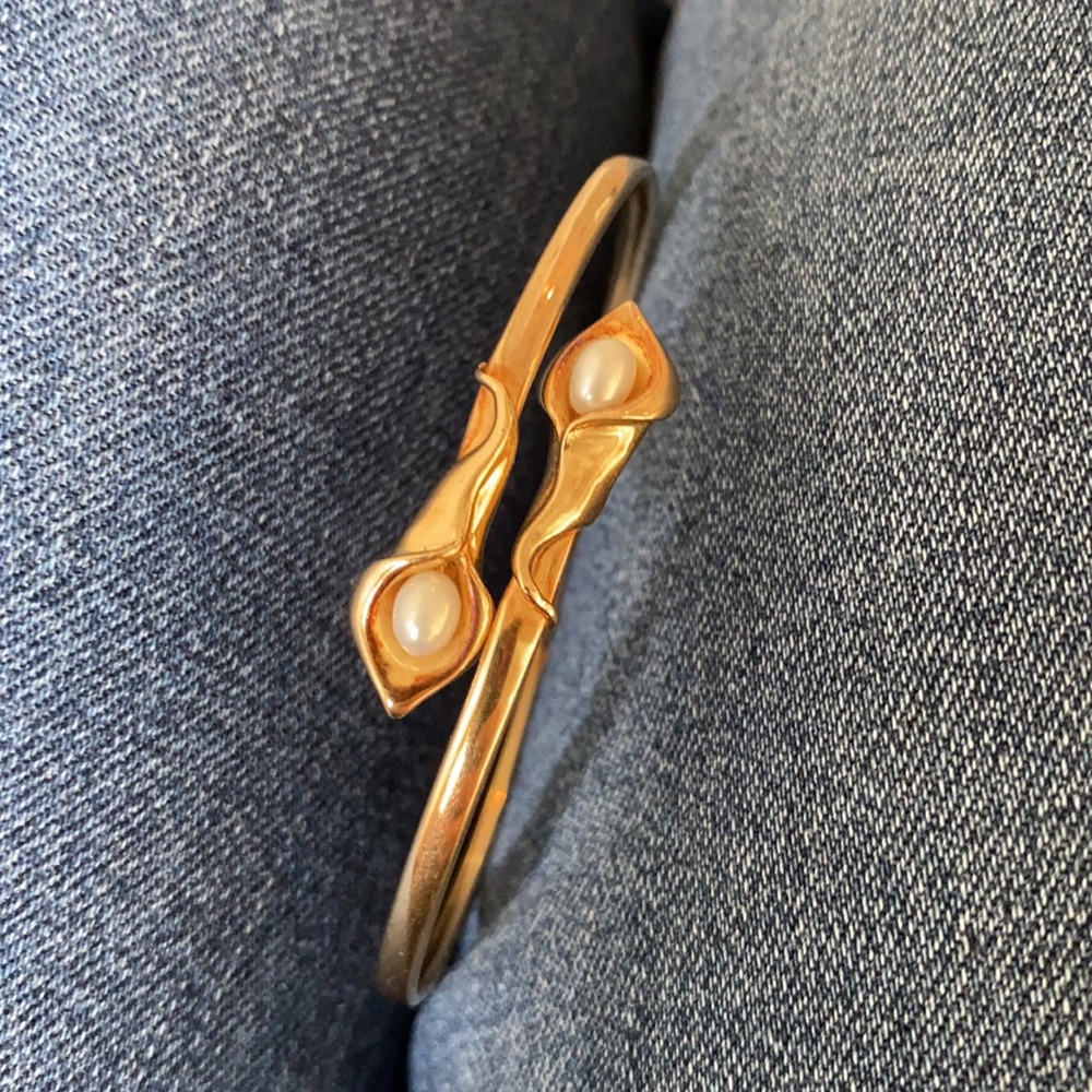 Peter Brams Design unique 14kt gold bangle bracelet